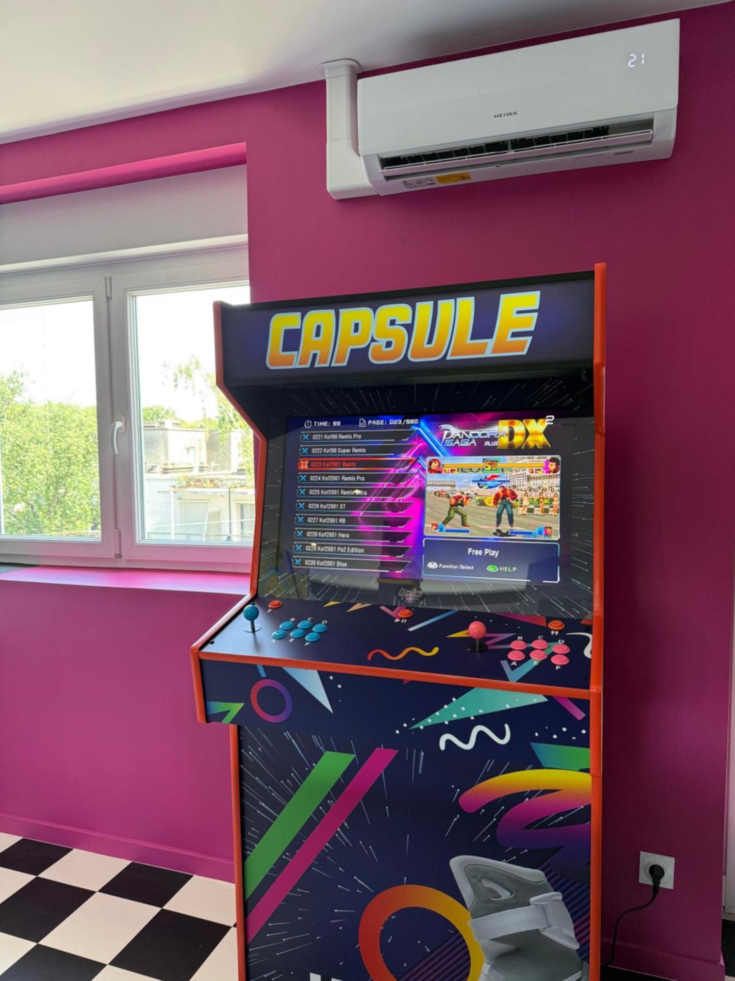 Capsule Retour Vers Le Futur Maubeuge Exterior photo
